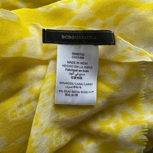 BCBGMAXAZRIA SCARF - Picture 3 of 3